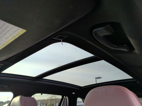 Used 2021 BMW X5 M50i w/ Premium Package image 30