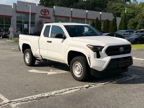 Used 2024 Toyota Tacoma SR RWD image 3