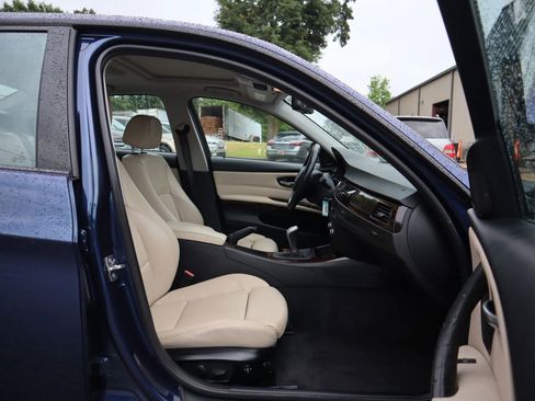 Used 2011 BMW 328i Sedan RWD image 16