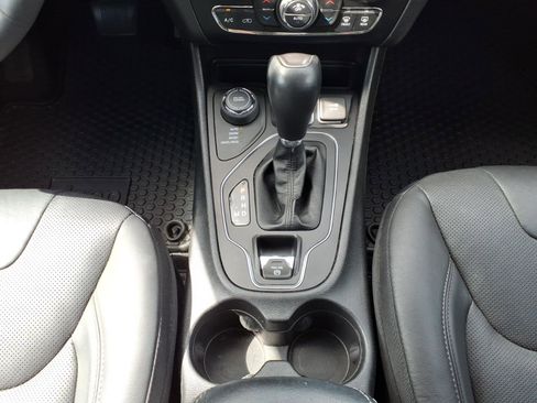 Used 2021 Jeep Cherokee Latitude Lux w/ Sun & Sound Group image 14