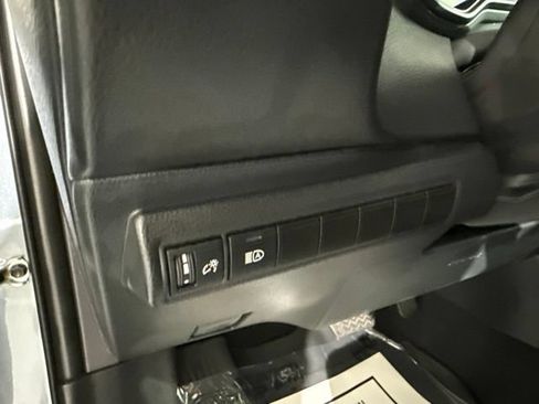 Used 2026 Toyota Corolla LE FWD image 21