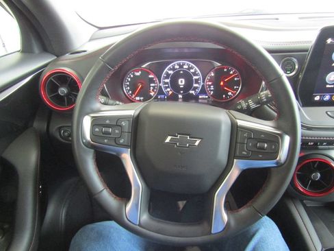 Used 2025 Chevrolet Blazer RS AWD/4WD image 27