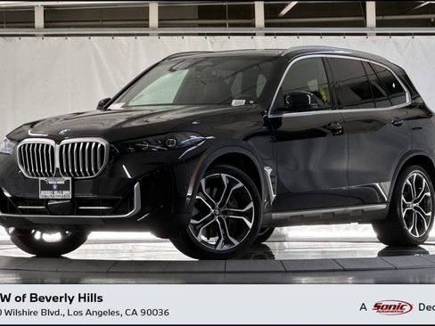 Used 2026 BMW X5 xDrive50e AWD/4WD image 1