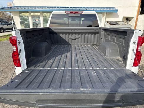 Used 2025 Chevrolet Silverado 1500 LT w/ Z71 Off-Road Package image 23