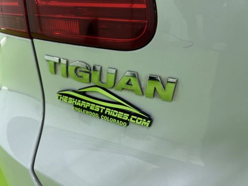 Used 2017 Volkswagen Tiguan Wolfsburg Edition AWD/4WD image 12