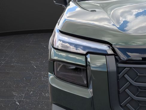 Certified 2026 Subaru Outback Premium AWD/4WD image 9