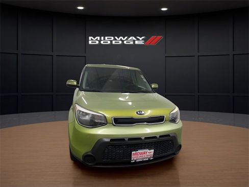 Used 2014 Kia Soul + image 5