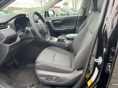 New 2025 Toyota RAV4 XLE image 10