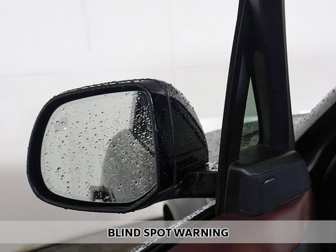 Used 2023 Land Rover Range Rover Sport SE Dynamic image 8