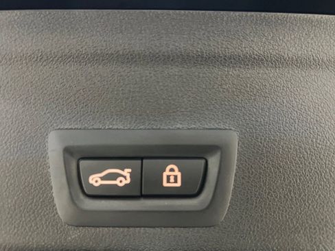 Used 2021 BMW X6 xDrive40i image 7