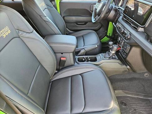 Used 2025 Jeep Wrangler Unlimited Rubicon 392 AWD/4WD image 29
