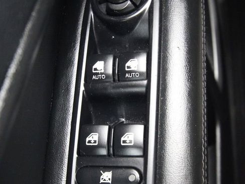 Used 2019 Jeep Compass Altitude image 22