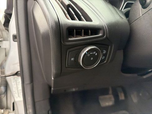 Used 2012 Ford Focus SEL image 12