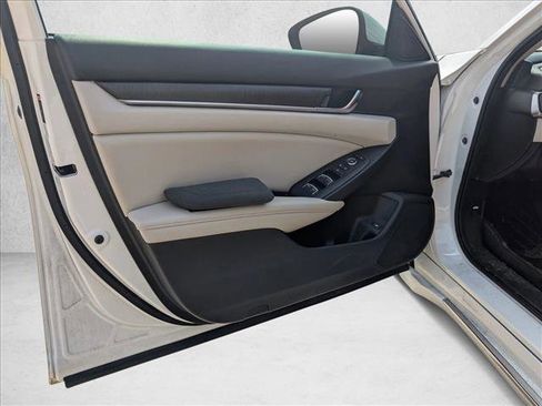 Used 2020 Honda Accord EX image 7