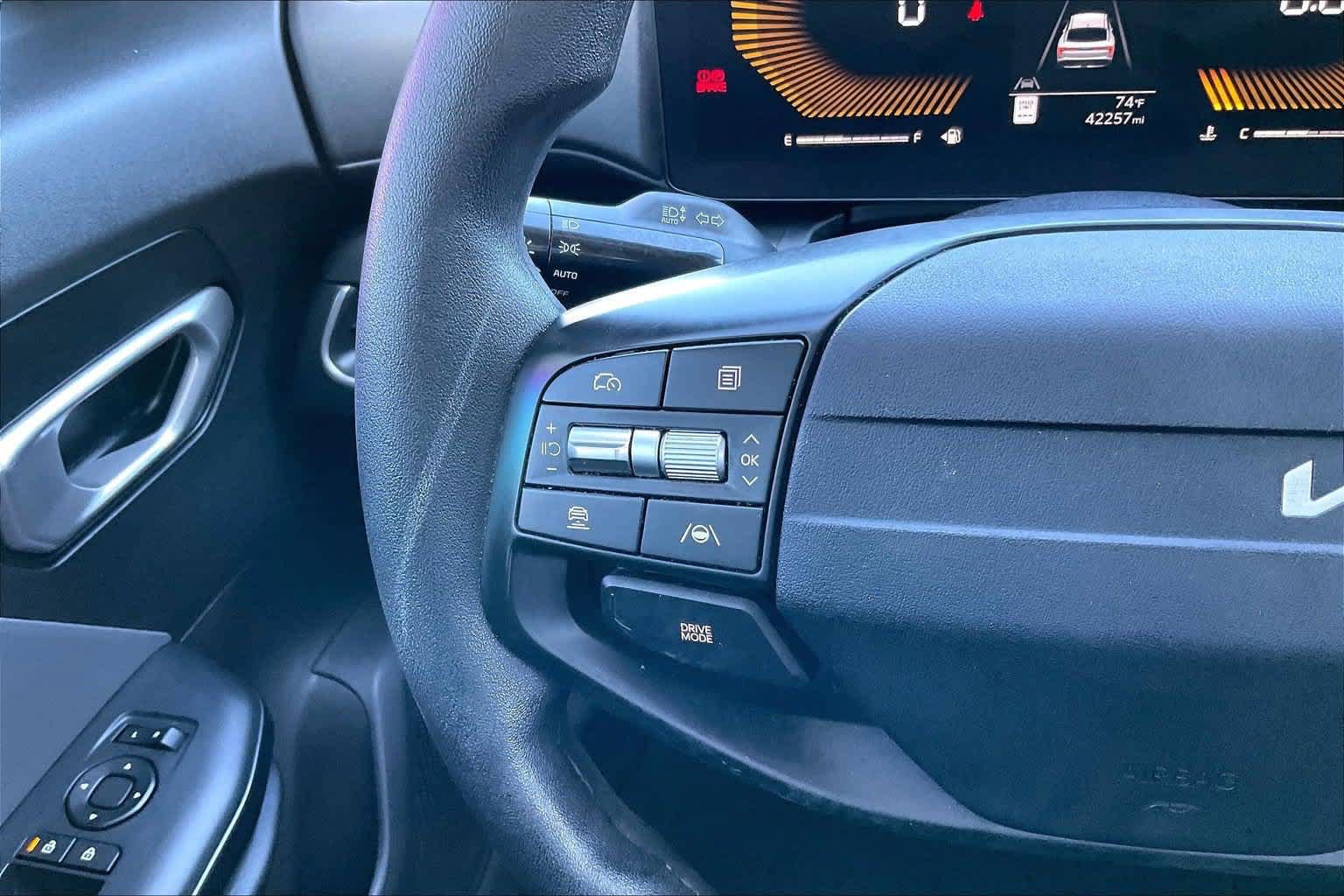 Certified 2025 Kia K4 FWD image 21
