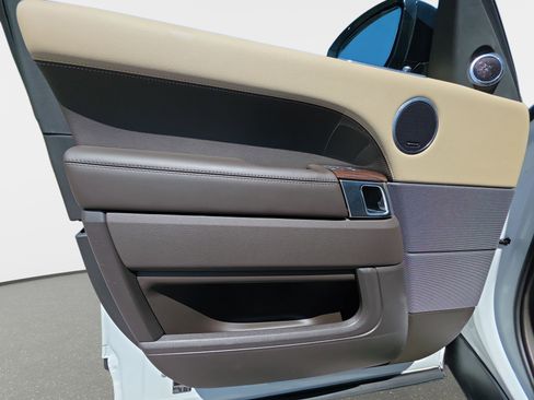 Certified 2022 Land Rover Range Rover Sport HSE Silver Edition image 27