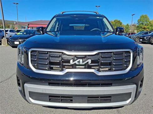 Used 2024 Kia Telluride S w/ S Sunroof Package image 3