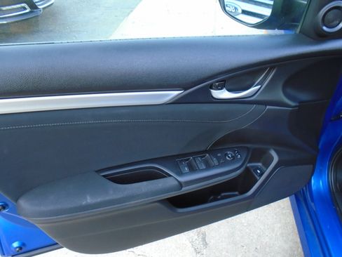Used 2020 Honda Civic EX image 17
