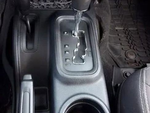 Used 2014 Jeep Wrangler Unlimited Sahara w/ Connectivity Group image 29