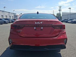 Used 2023 Kia Forte LXS w/ LXS Technology Package FWD video 5