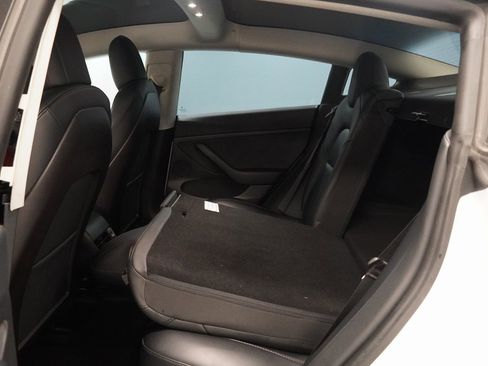 Used 2021 Tesla Model 3 Standard Range Plus image 27