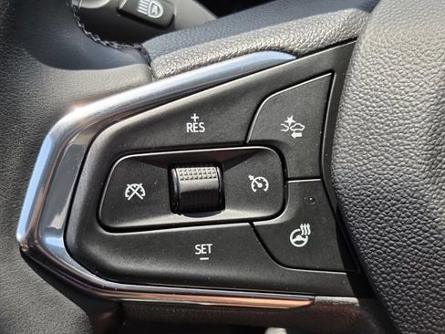 Used 2024 Chevrolet Trax ACTIV w/ Sunroof Package FWD image 25