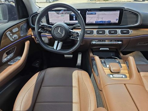 Certified 2024 Mercedes-Benz GLS 450 4MATIC image 10