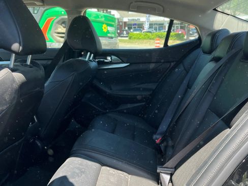 Used 2020 Nissan Maxima 3.5 SV w/ Floor Mat Group FWD image 10