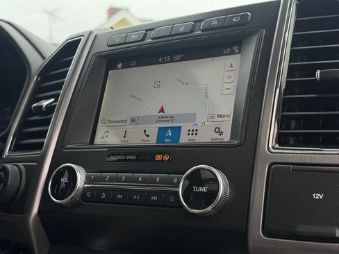 Used 2019 Ford Expedition Platinum AWD/4WD image 17