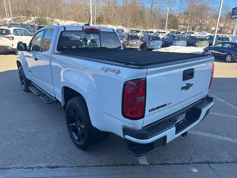 Used 2018 Chevrolet Colorado LT w/ Redline Special Edition image 4