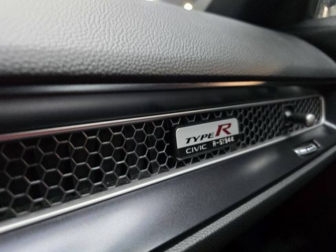 Used 2025 Honda Civic Type R image 22
