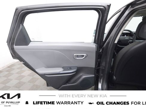 New 2025 Kia K4 LXS image 11