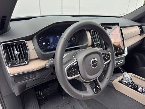 Used 2026 Volvo XC90 T8 Plus w/ Protection Package AWD/4WD image 14