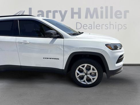 New 2025 Jeep Compass Latitude w/ Convenience Group image 15