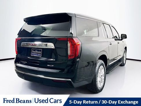 Used 2023 GMC Yukon XL SLT w/ SLT Premium Package image 8