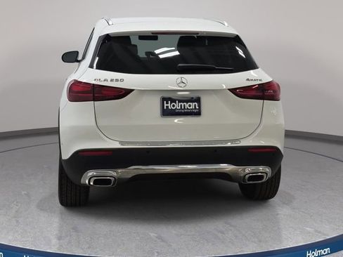 Used 2025 Mercedes-Benz GLA 250 4MATIC image 7