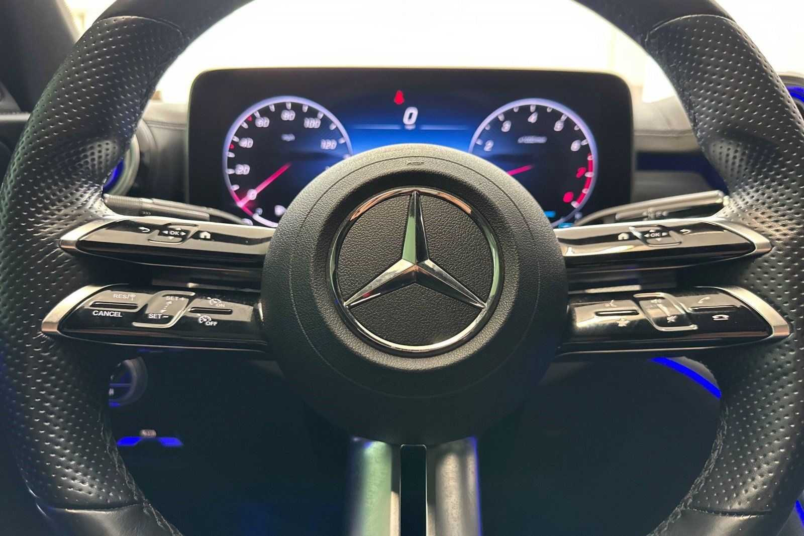 Used 2022 Mercedes-Benz C 300 Sedan image 10