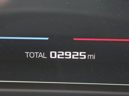 Used 2025 BMW M4 Coupe w/ Executive Package RWD image 31