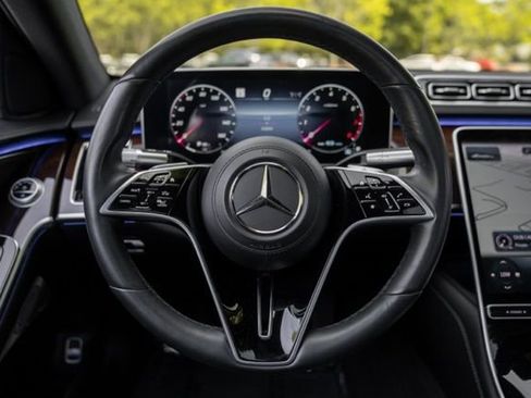 Used 2022 Mercedes-Benz S 500 4MATIC image 28