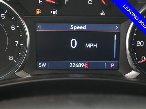 Used 2022 Chevrolet Equinox Premier FWD image 19