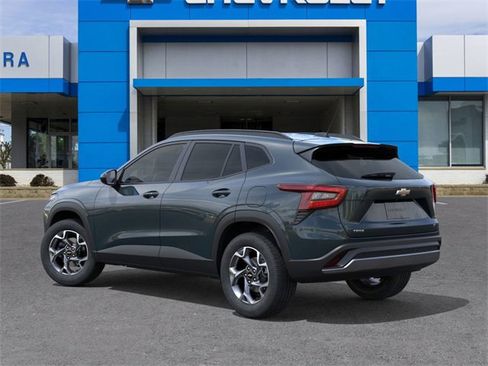 New 2026 Chevrolet Trax LT w/ Sunroof Package image 3