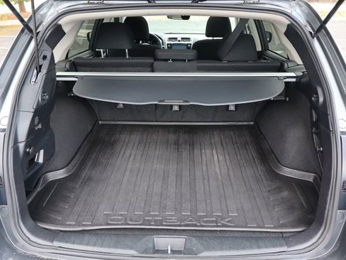 Used 2019 Subaru Outback 2.5i Premium AWD/4WD image 14