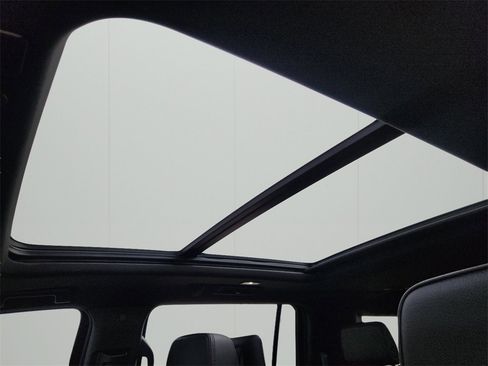 Used 2024 GMC Yukon XL Denali w/ Denali Reserve Package image 29