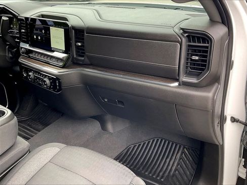 Used 2023 Chevrolet Silverado 1500 RST AWD/4WD image 12