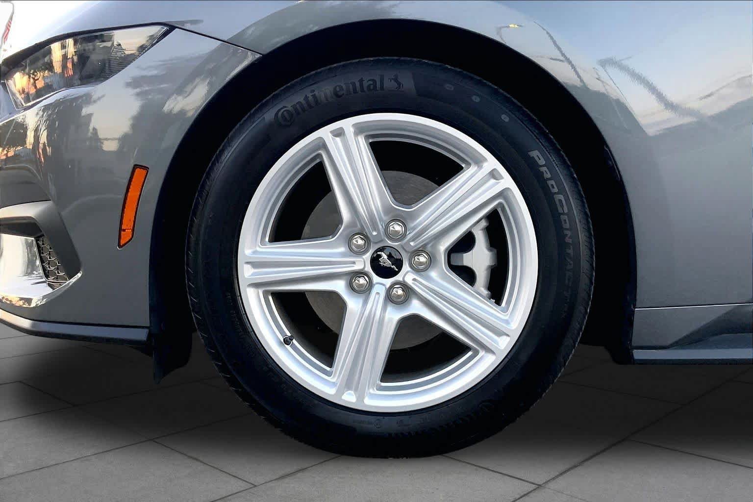 Used 2026 Ford Mustang Premium RWD image 10