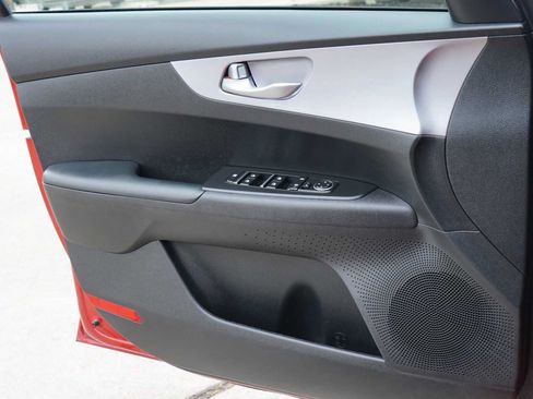 Certified 2024 Kia Forte LXS FWD image 17