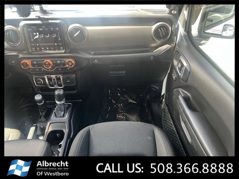Used 2022 Jeep Gladiator Sport image 22