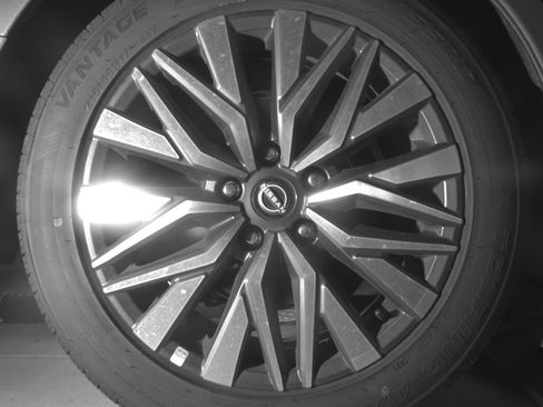 Used 2025 Nissan Altima 2.5 SV image 15