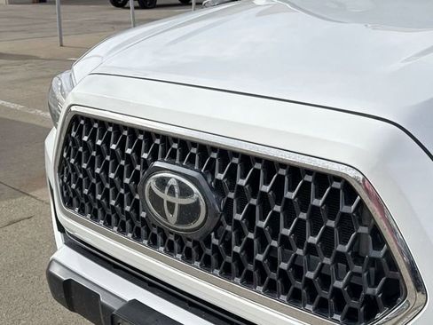 Used 2019 Toyota Tacoma TRD Off-Road image 27
