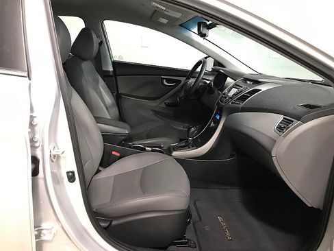Used 2016 Hyundai Elantra Limited FWD image 13